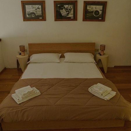 Nice One Bedroom In Historical Building Firenze Eksteriør billede