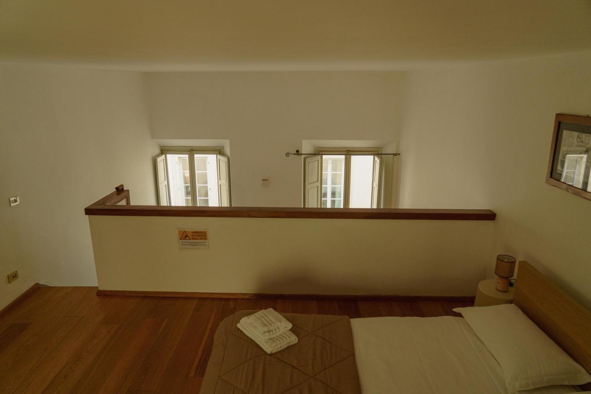 Nice One Bedroom In Historical Building Firenze Eksteriør billede